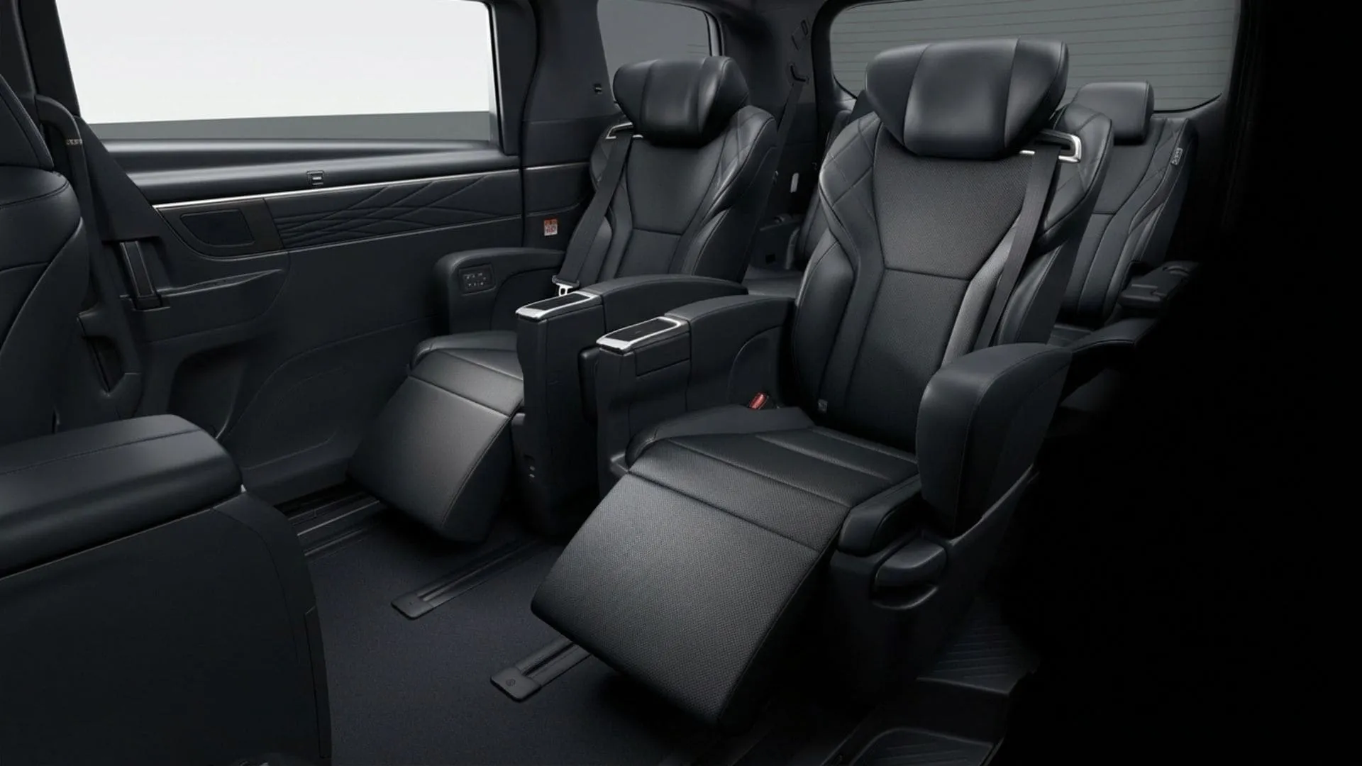 Toyota Vellfire Exterior